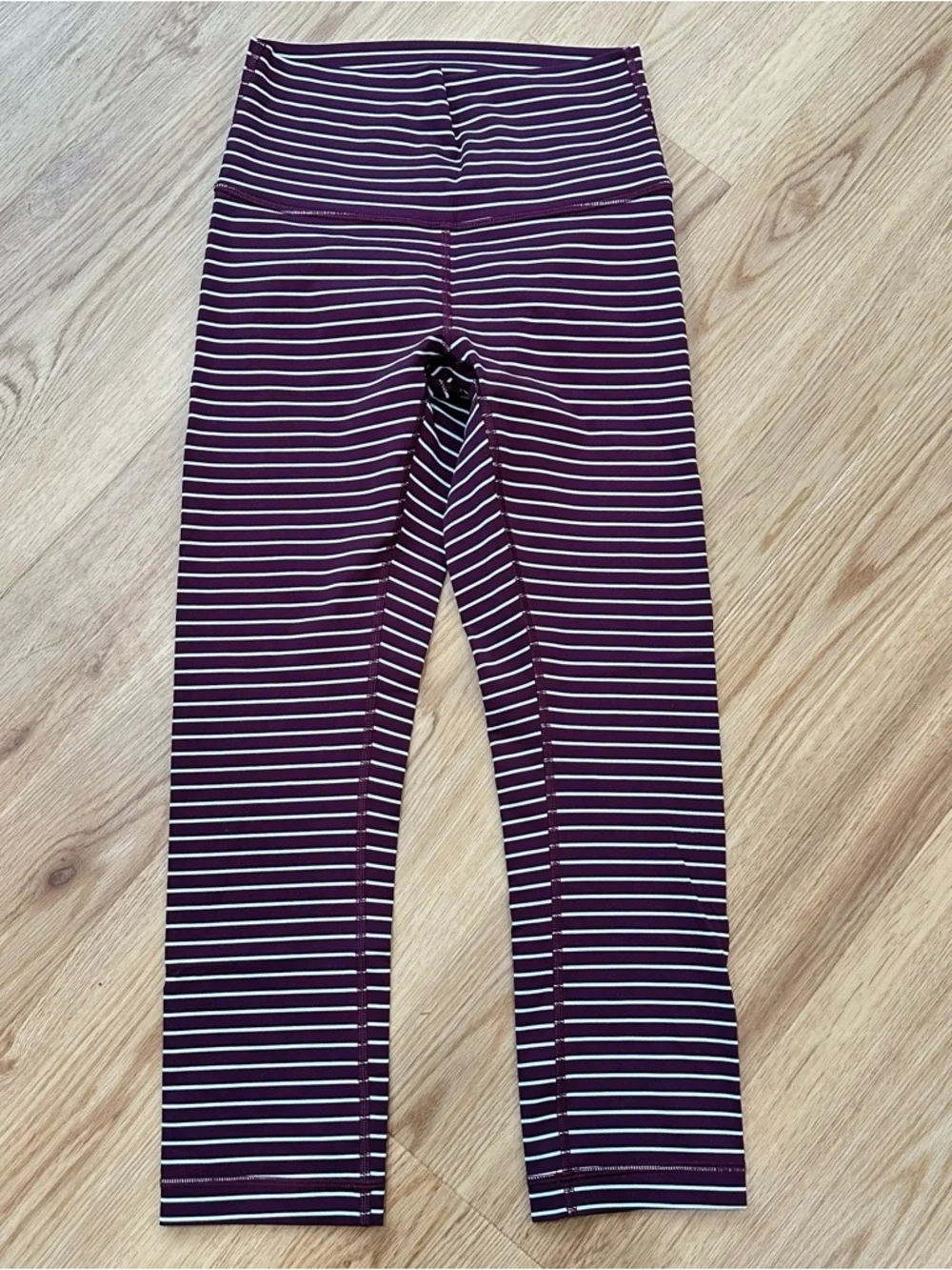 Lululemon Wunder Under Crop High-Rise Burgundy Maroon White Stripes Size 4